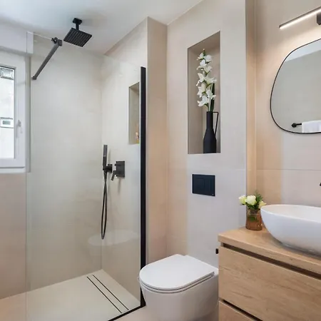 Διαμέρισμα Luxury Silvery In Center With Jacuzzi, Sauna And Parking *